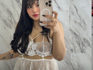 Thumb 1